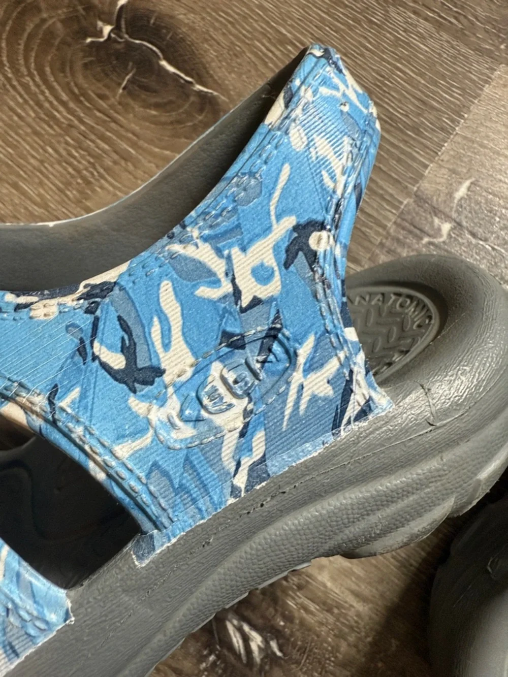 KEEN Blue Camo Youth SZ 4 Unisex Newport H2 Water Shoes Hiking / Waterproof